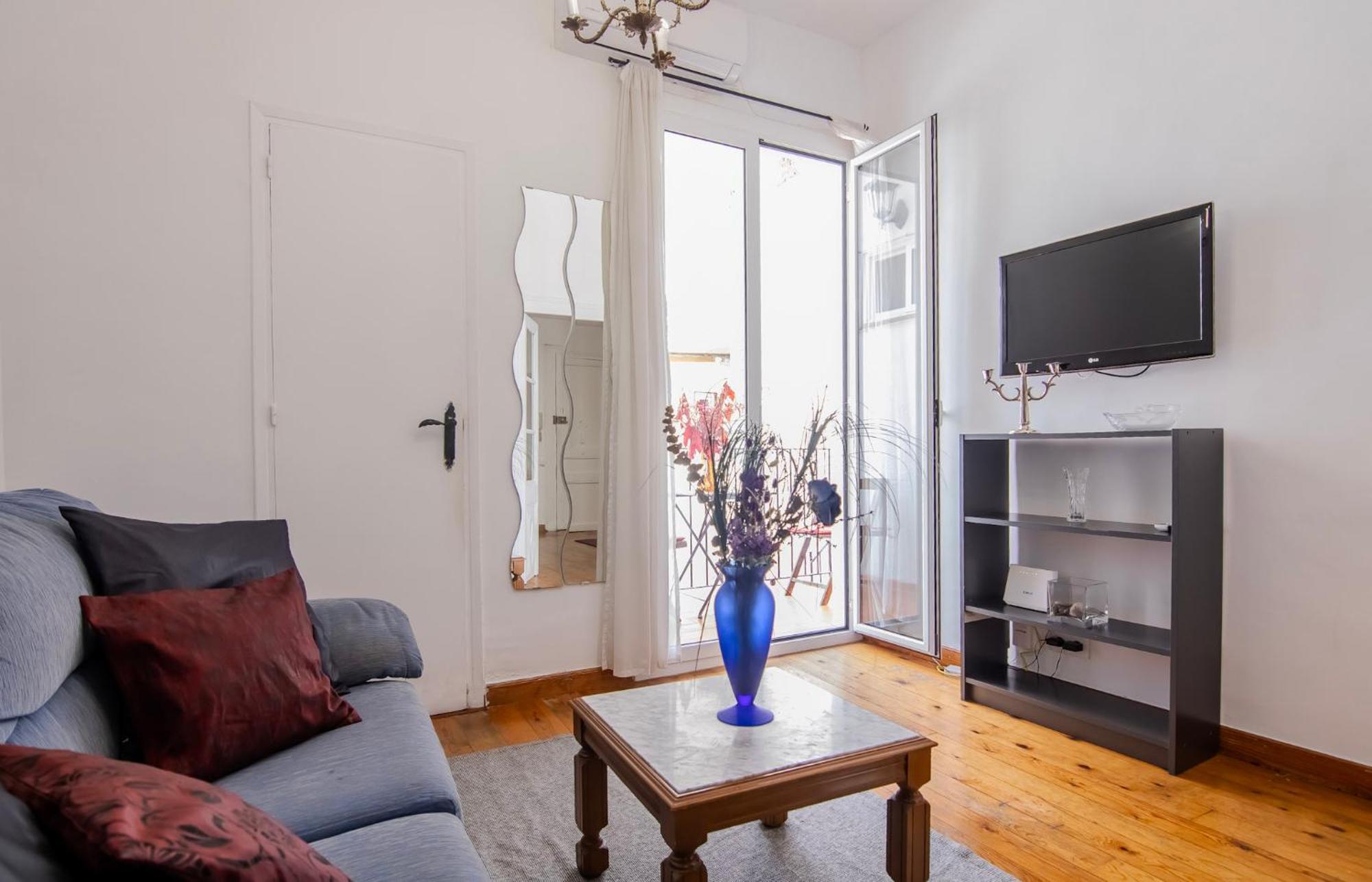 Pedrera - Gracia Apartment Barcelona